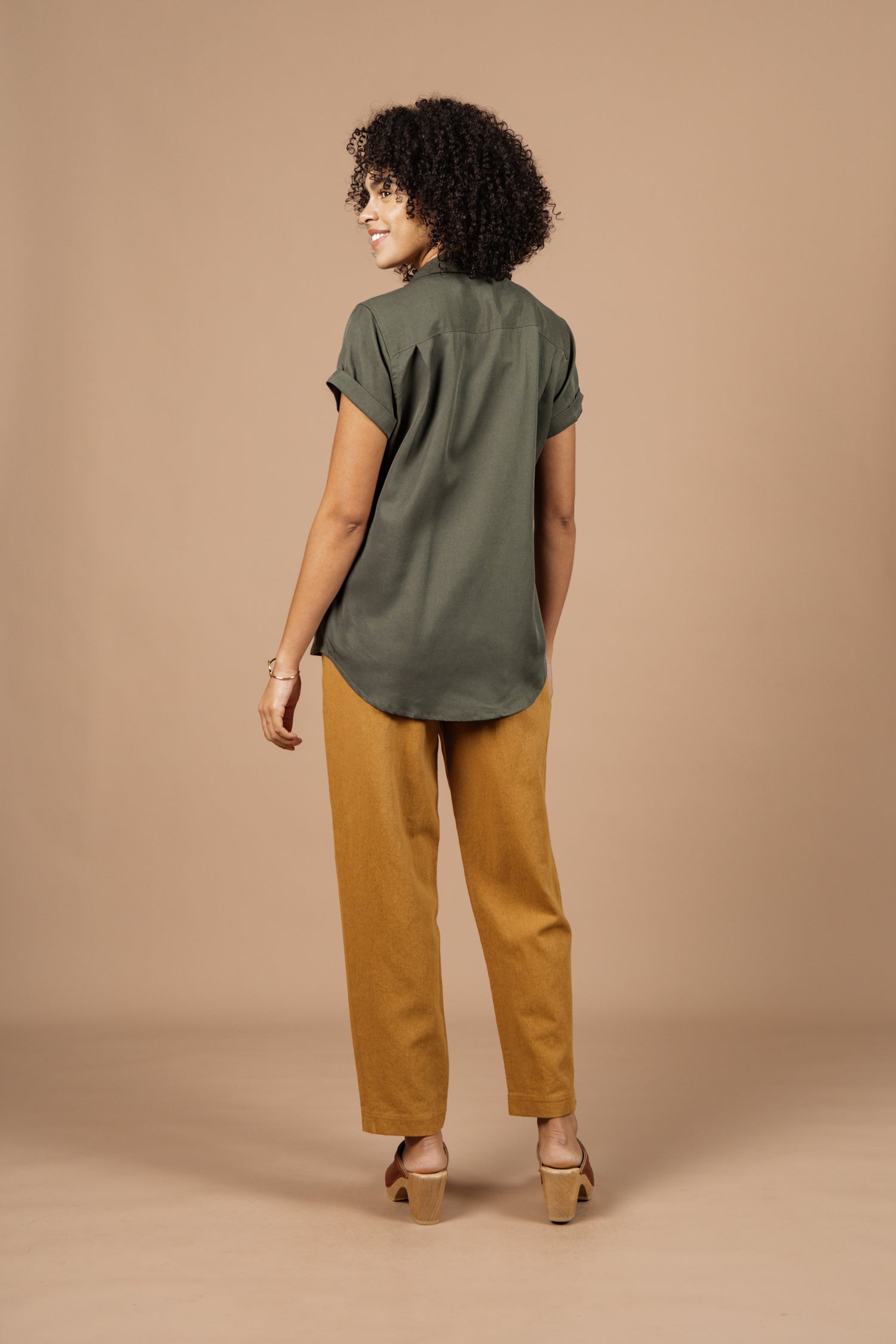 Innes Shirt / Dark Olive