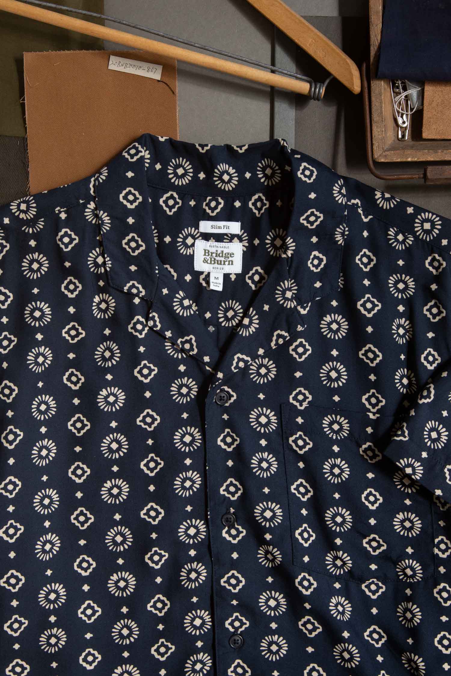 Collins Slim Shirt / Midnight Sundance