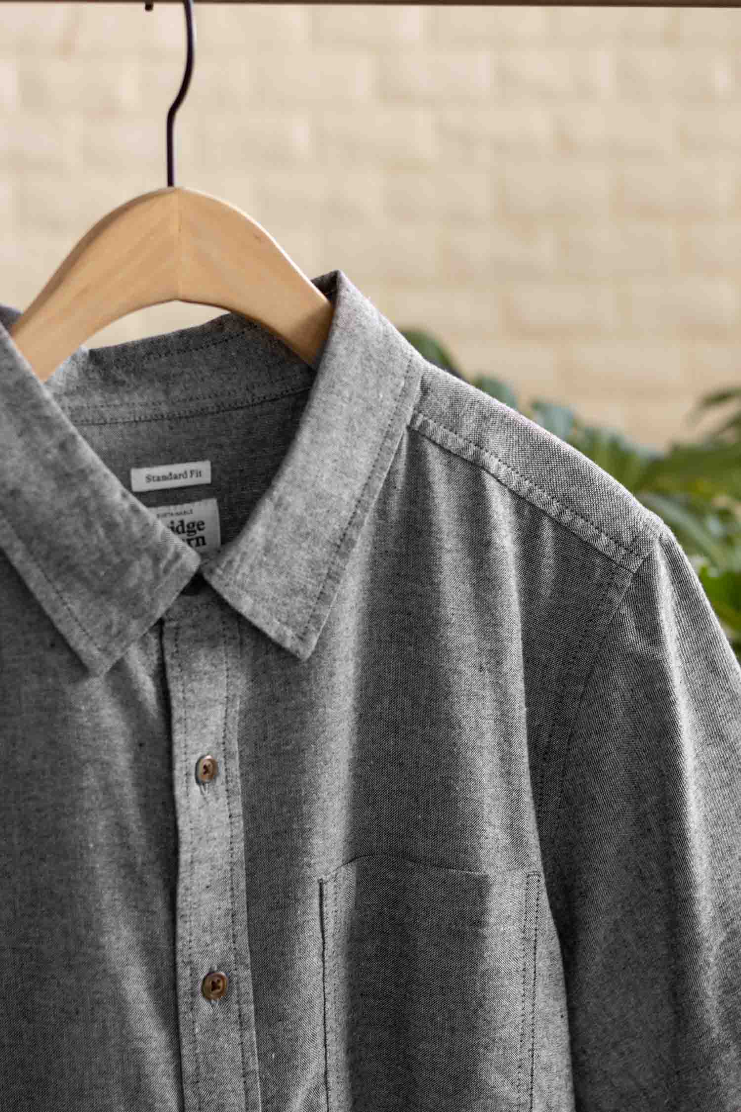 Larson Shirt / Iron Chambray