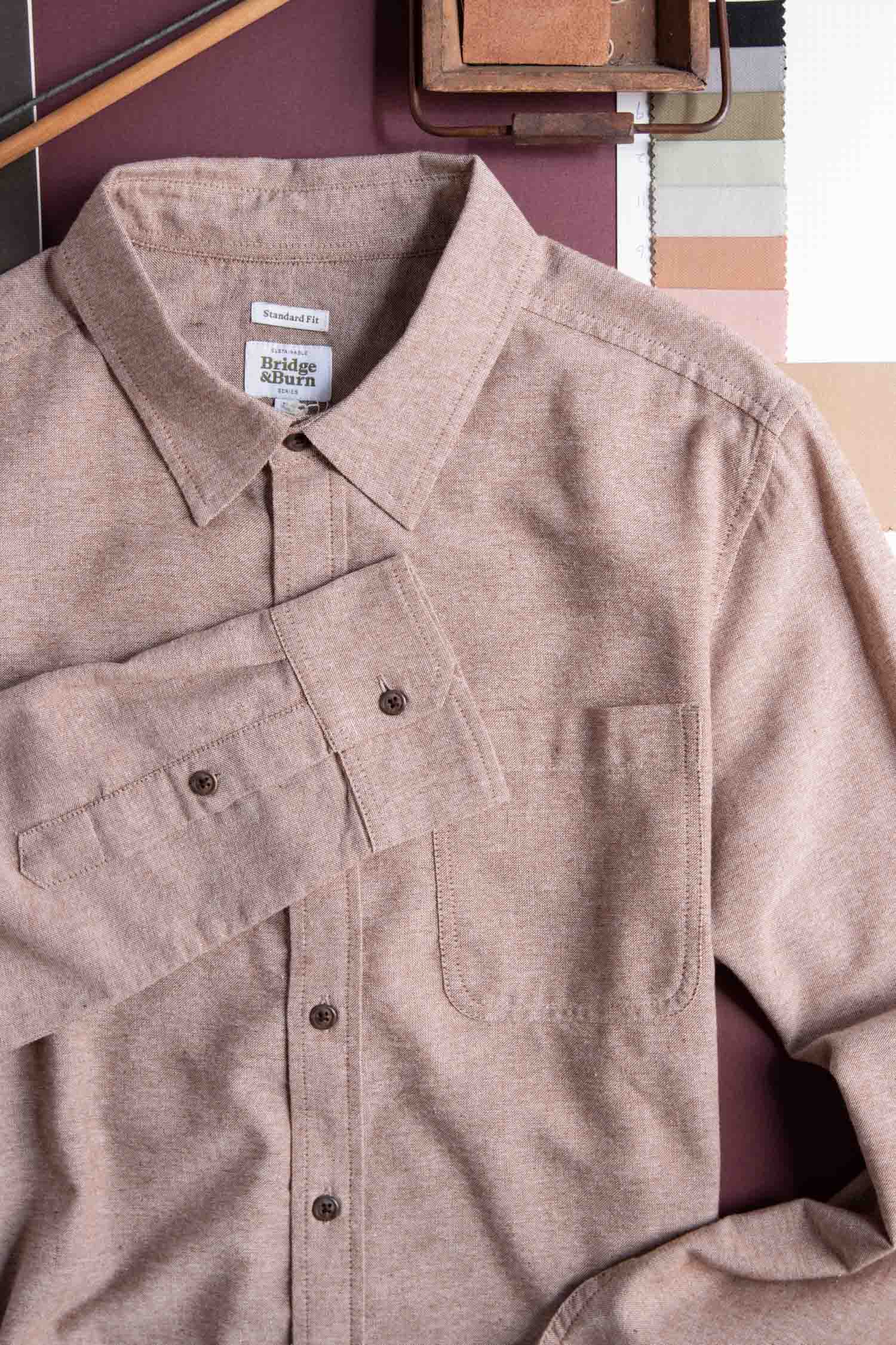 Larson Shirt / Rust Chambray