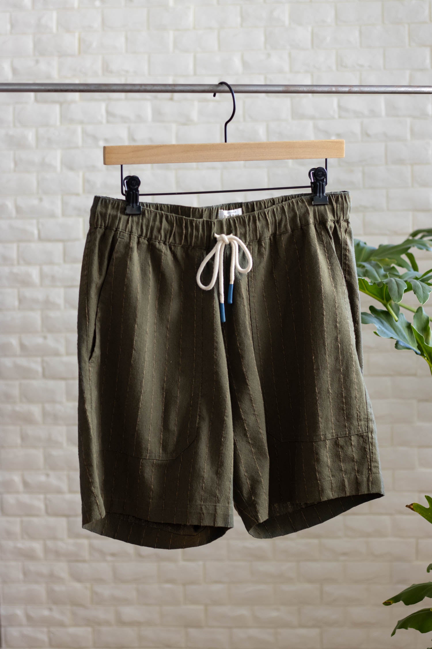 Noah Short / Olive Stripe