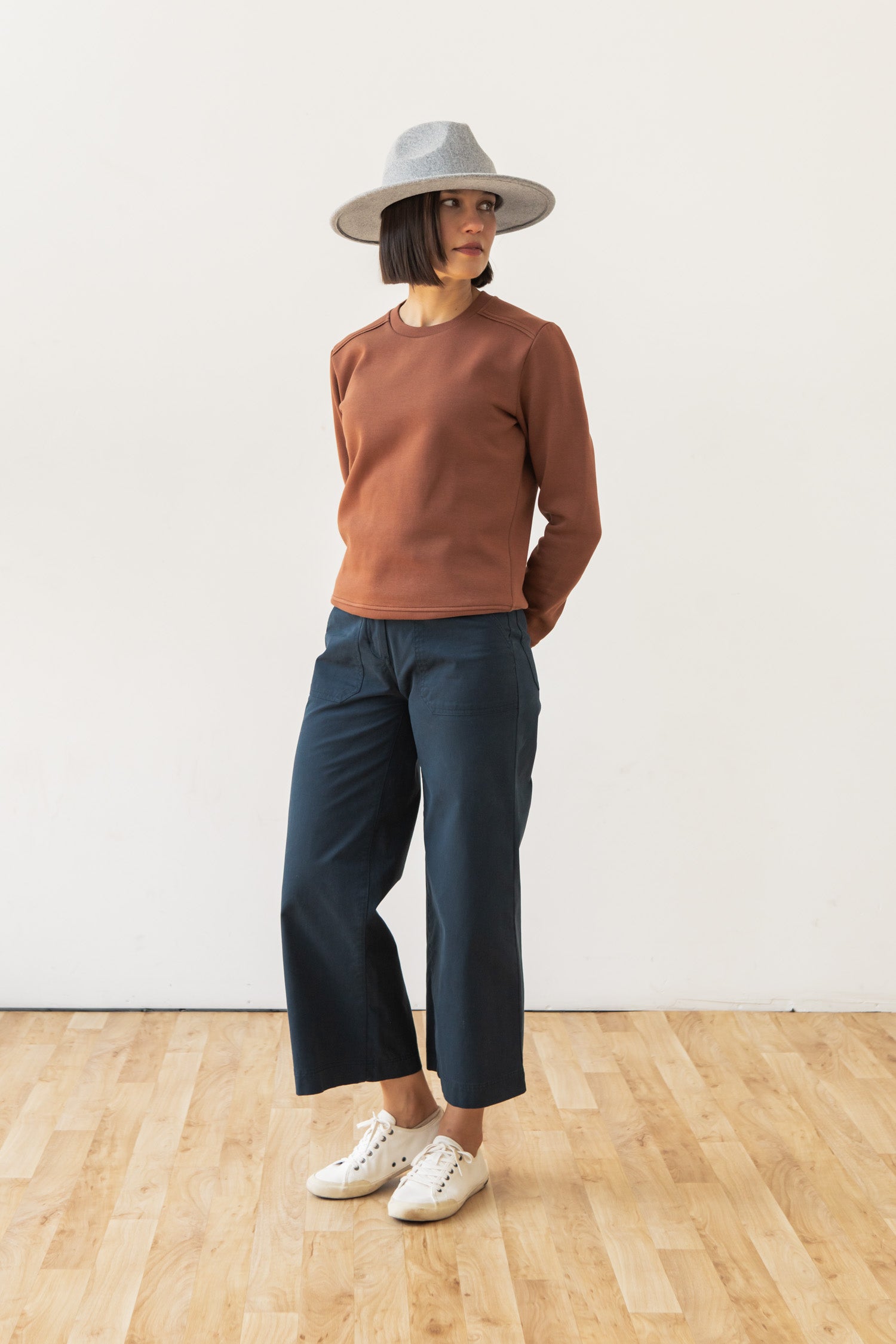 Bailey Crew Sweatshirt / Burnt Umber