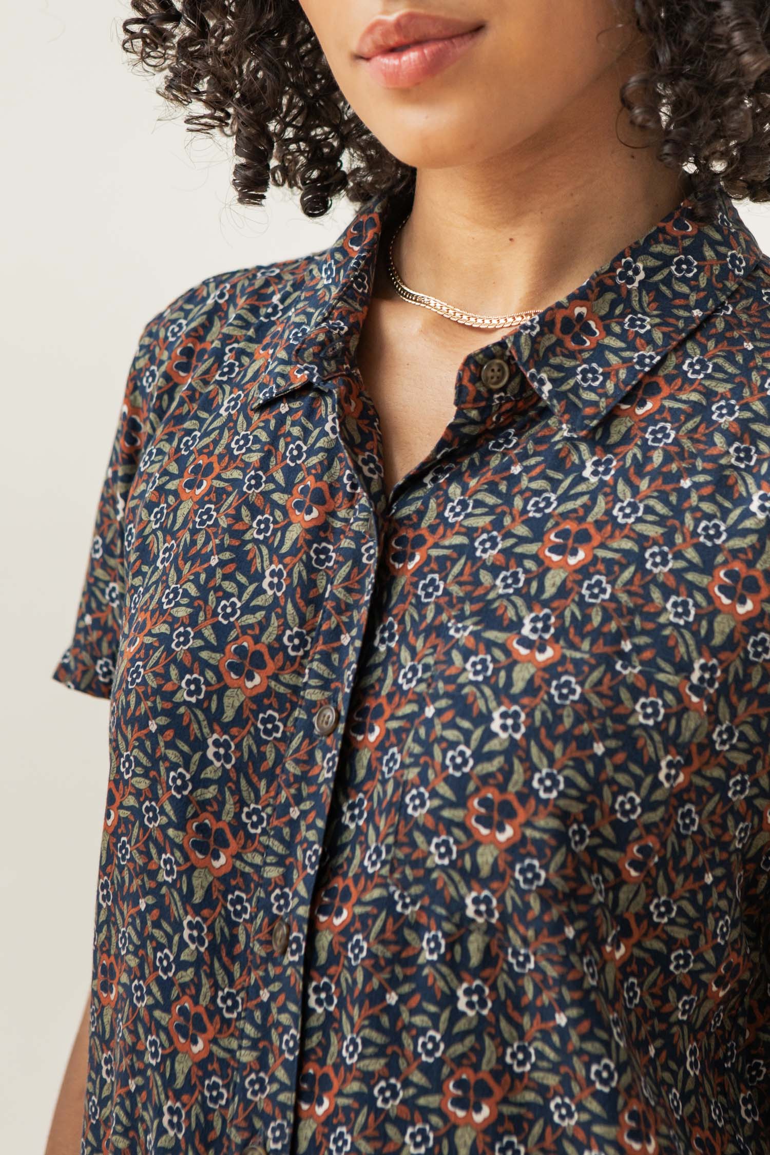 Lana Shirt / Midnight Floral