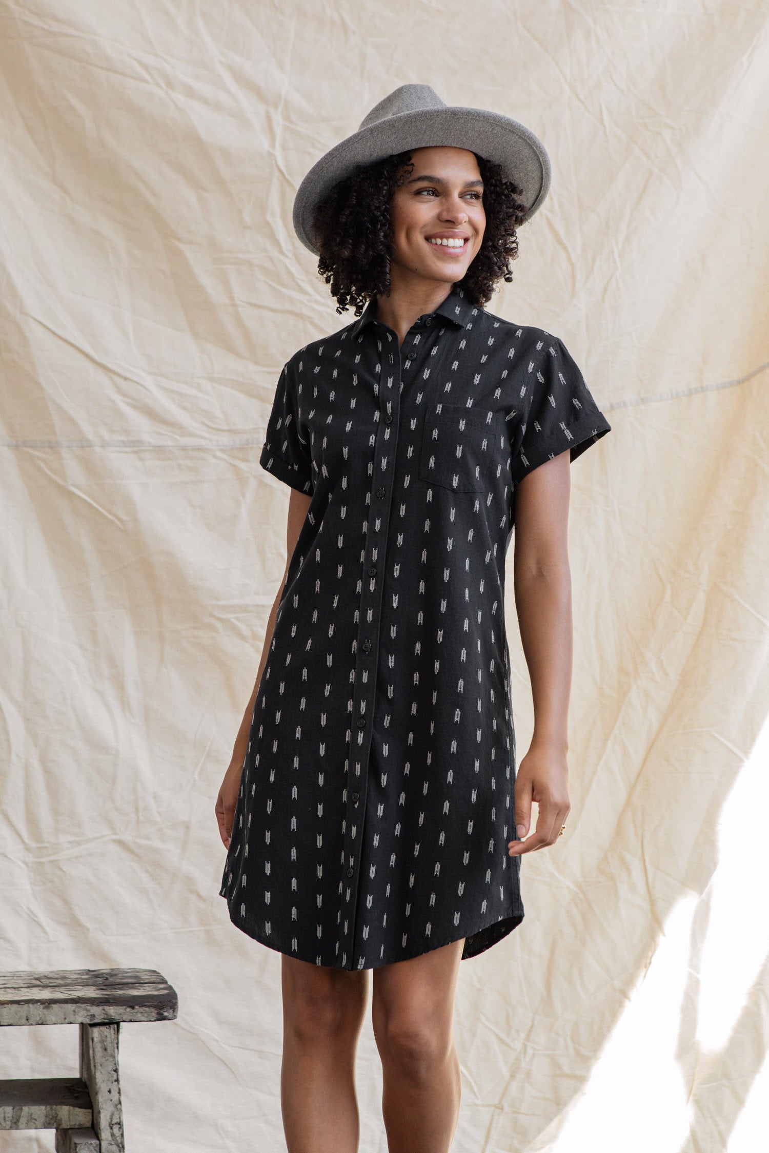 Loren Shirt Dress / Onyx Arrows