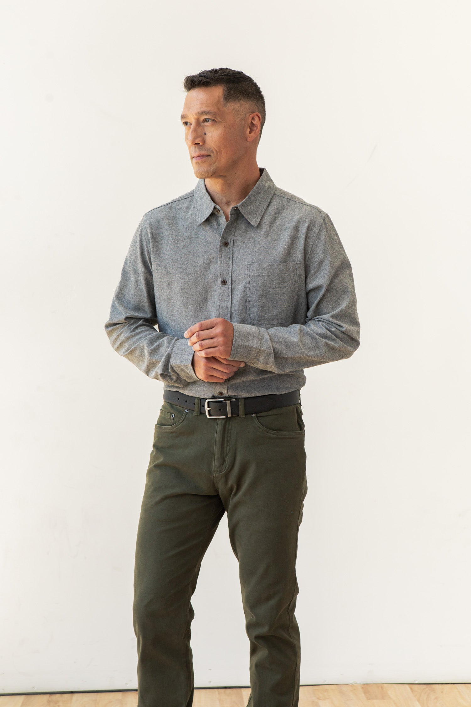 Larson Shirt / Iron Chambray