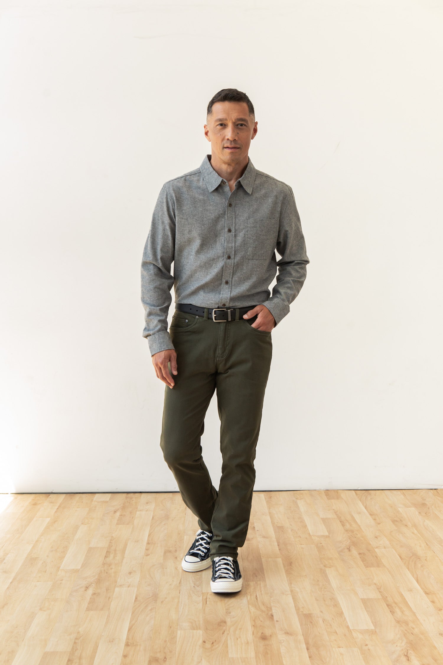 Larson Shirt / Iron Chambray