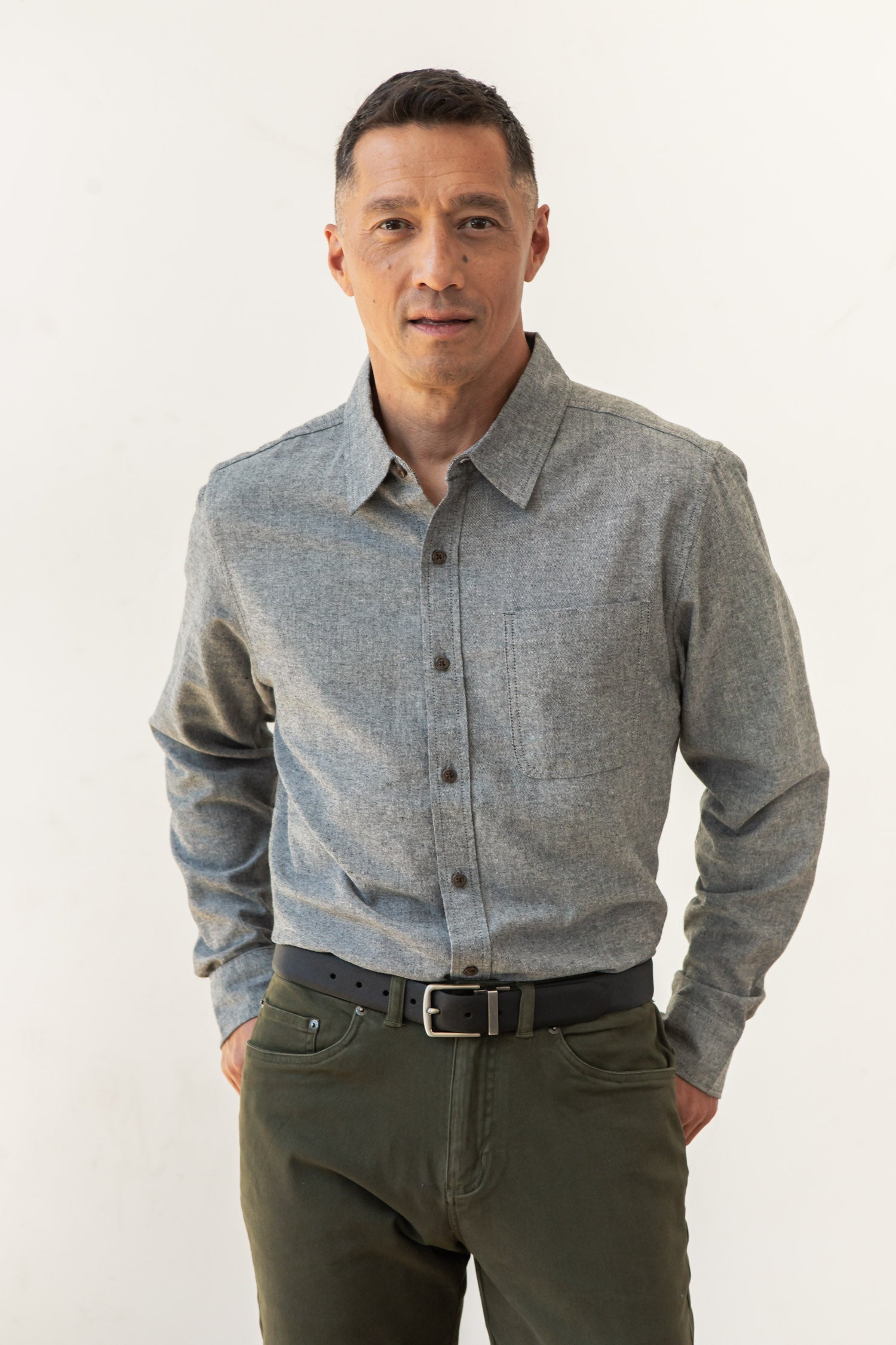 Larson Shirt / Iron Chambray