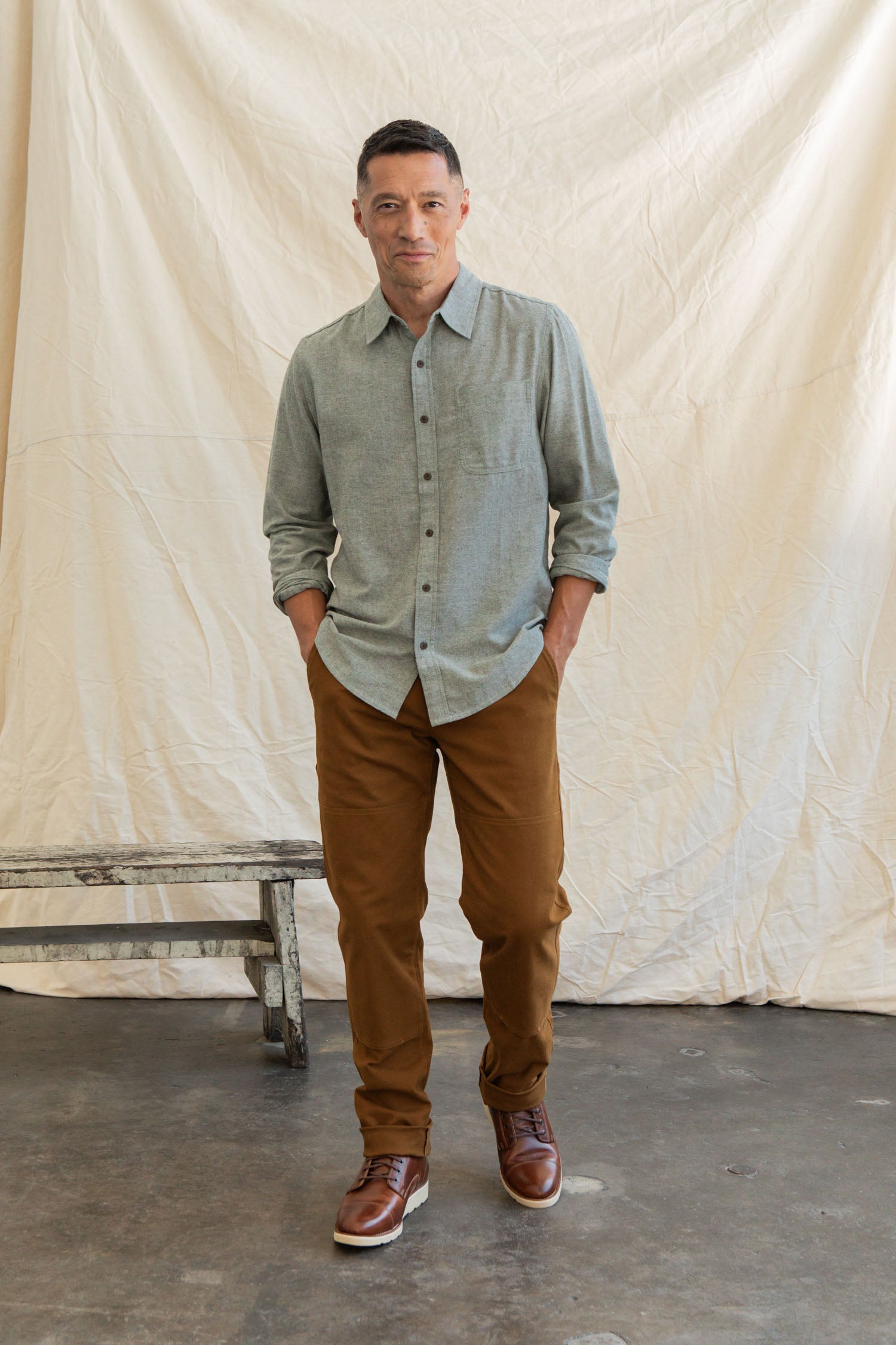 Larson Shirt / Sage Chambray